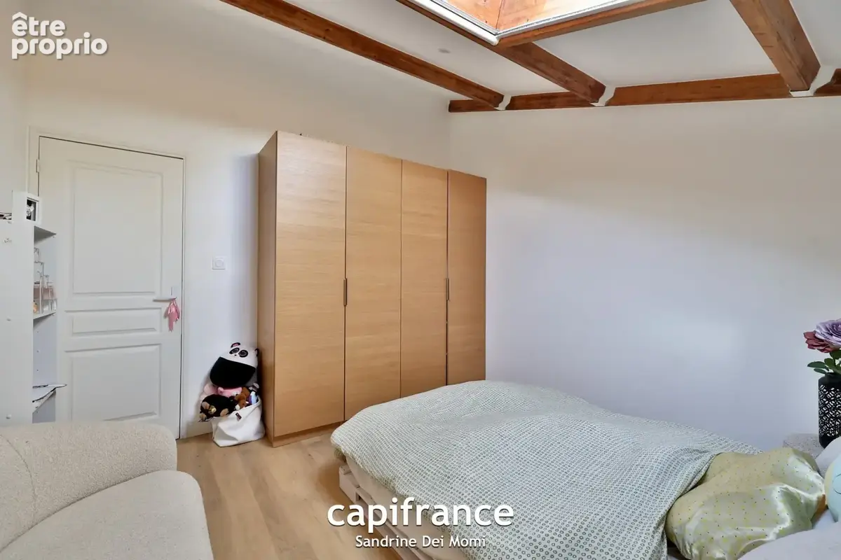 SAINT DIDIER AU MONT D'OR - Appartement T4 duplex avec terrasse et 2 stationnements - photo 14