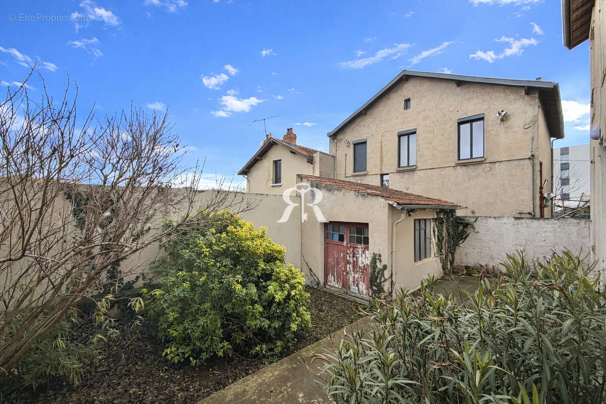 Maison à CLERMONT-FERRAND