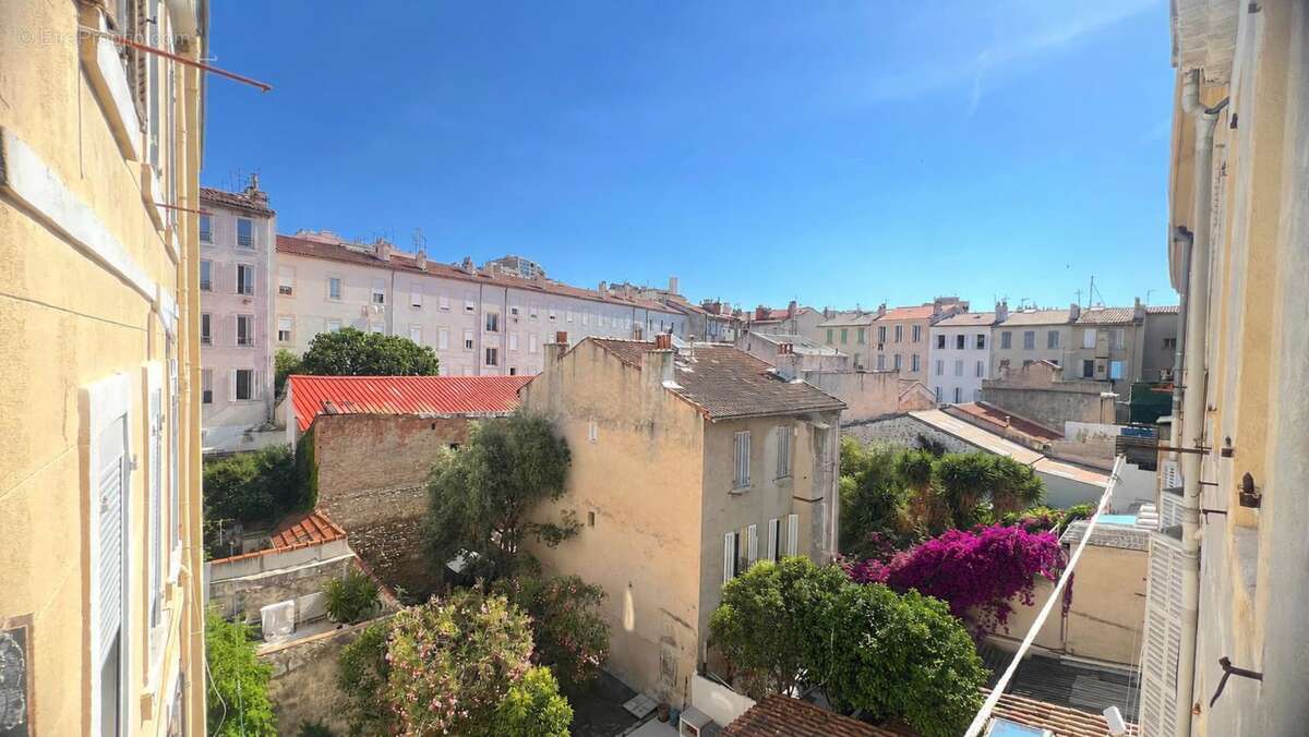 Appartement à MARSEILLE-7E