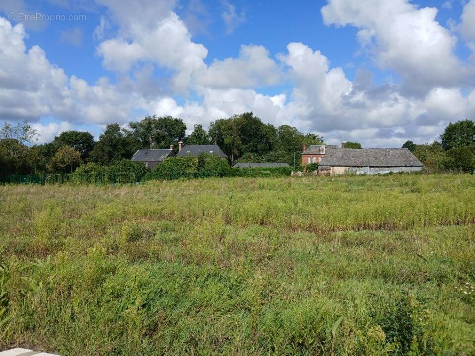 Terrain à SAINT-BENOIT-D&#039;HEBERTOT