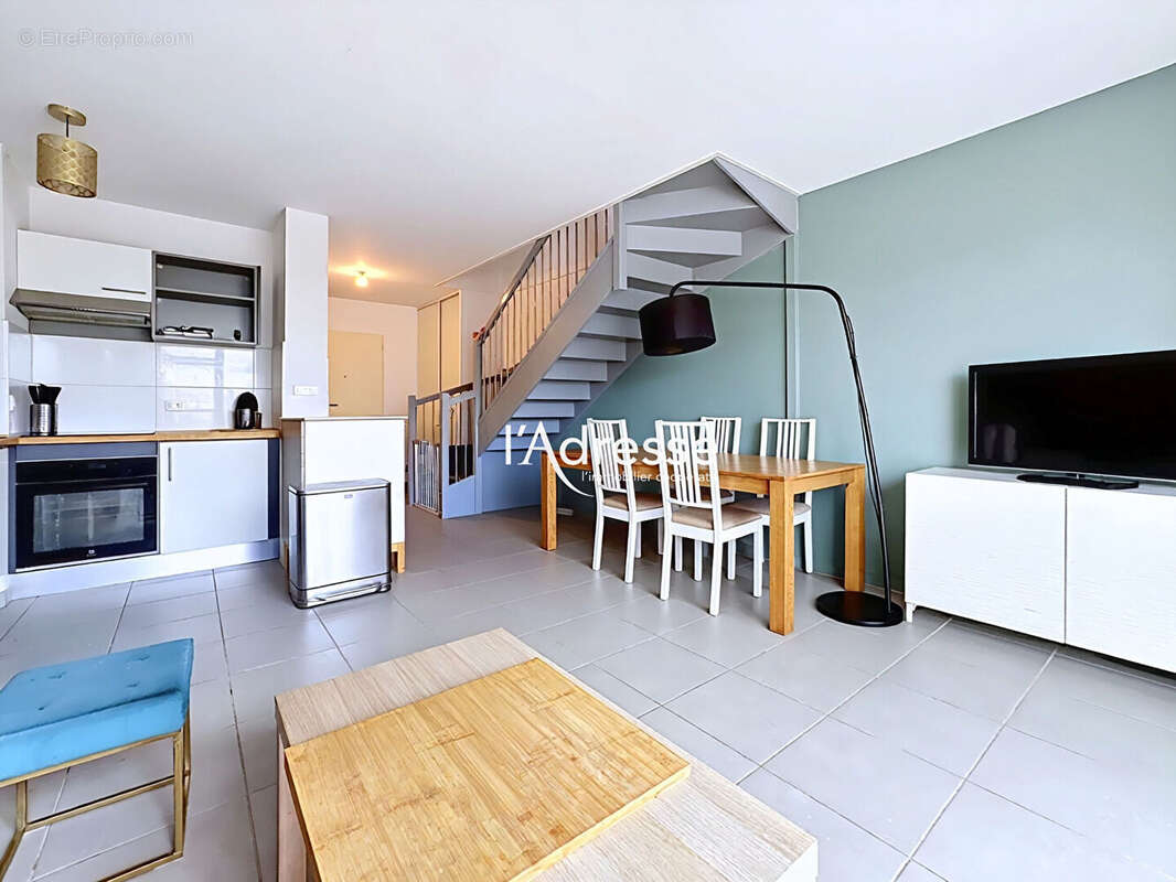 Exclusivité l'Adresse Immobilier - Colomiers - Appartement T3 Duplex de 65m² avec terrasse  de 13.90m²et parking Couvert - photo 4
