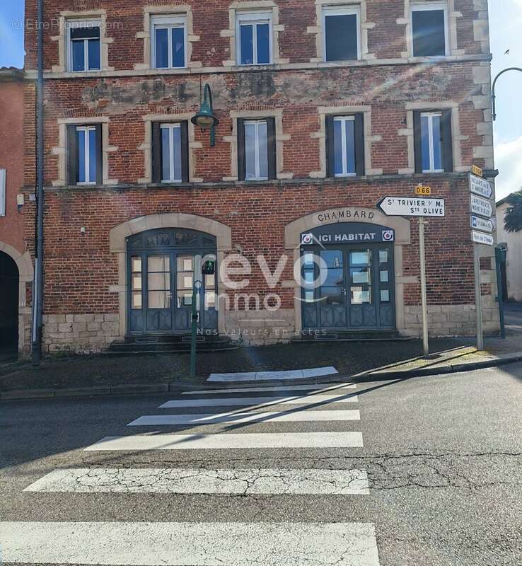 Commerce à AMBERIEUX-EN-DOMBES
