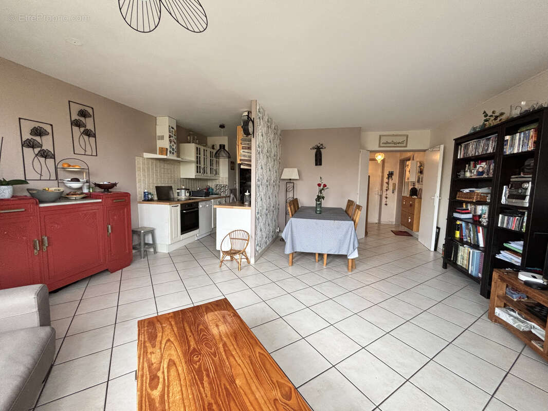 Appartement à SARTROUVILLE