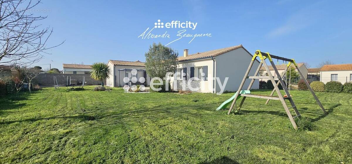 Maison à VILLIERS-EN-PLAINE