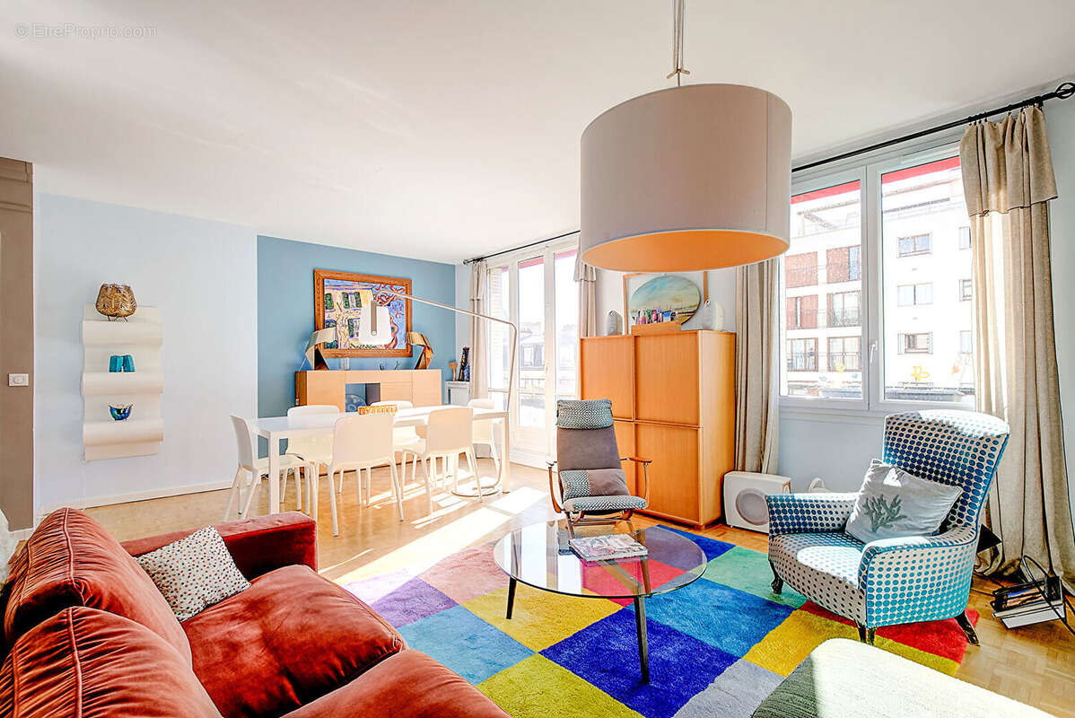 Appartement à PARIS-11E