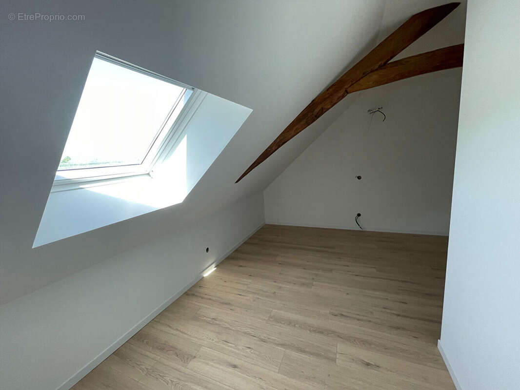 Maison Tupigny 4 pièce(s) 100 m2 - photo 12