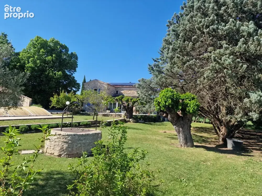 Photo Maison à Barjac au prix de 499 000€