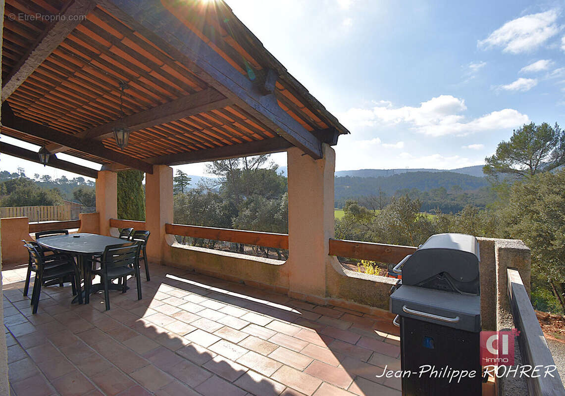 Maison à SAINTE-ANASTASIE-SUR-ISSOLE