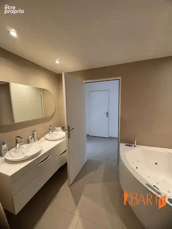 Appartement 113 m² à Bourges  - photo 9