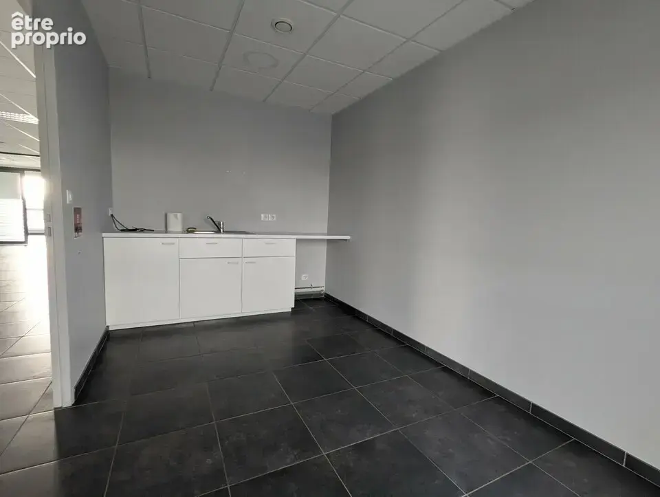 Commerce 170 m² à vendre à Boos (76520) - photo 2