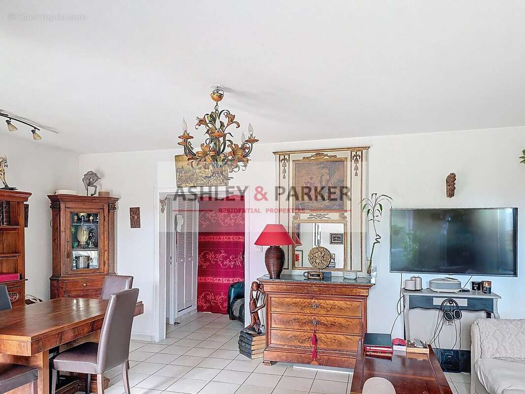 Appartement à CAGNES-SUR-MER