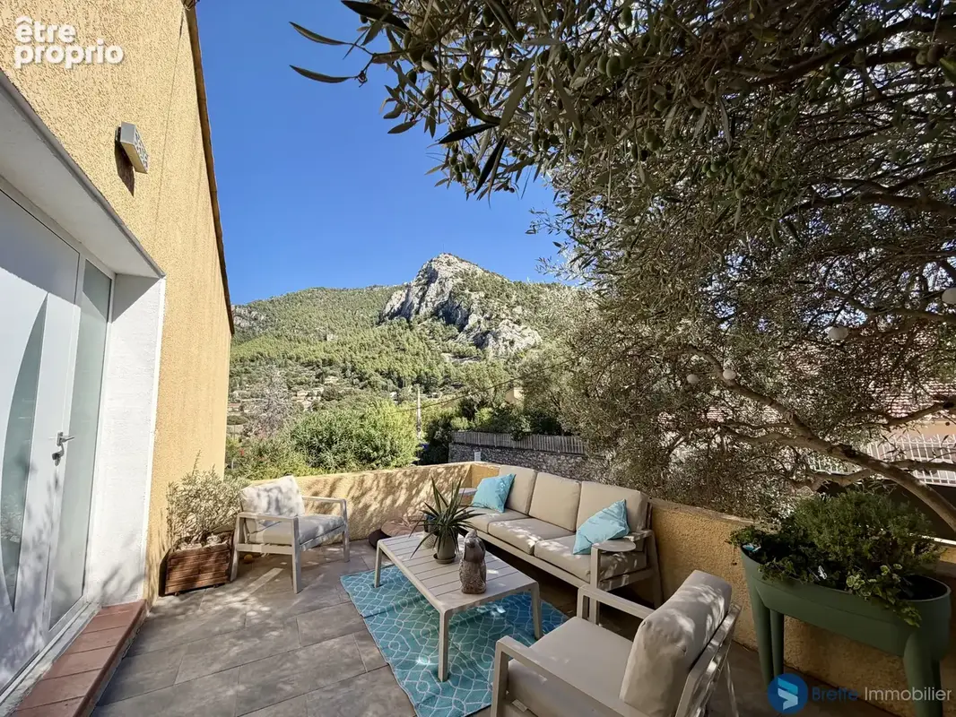 Toulon ouest - villa de plain pied - piscine - garage - photo 2