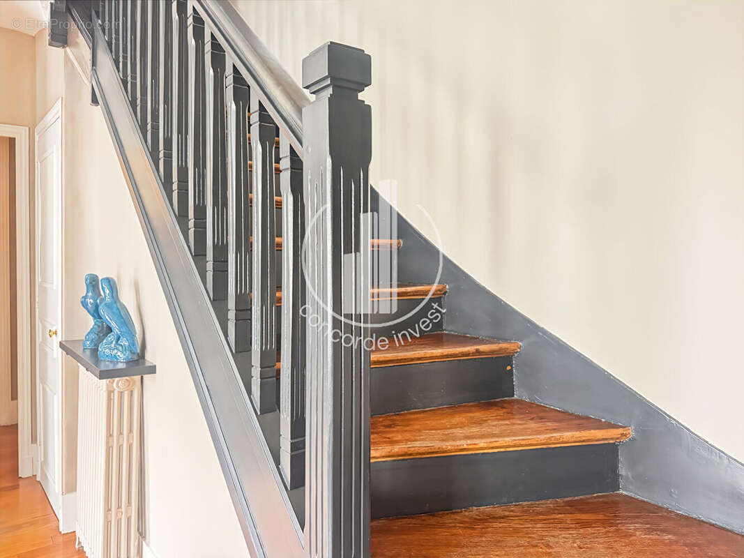 Maison à ASNIERES-SUR-SEINE