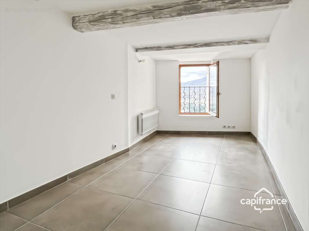 Appartement de charme 4 pièces avec terrasses et vue exceptionnelle à FAYENCE (83) - photo 17