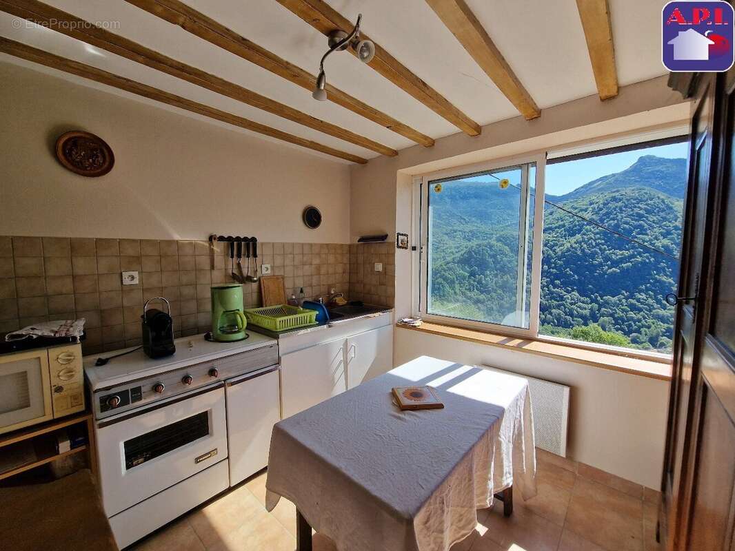 Maison 78 m² à Gesties  - photo 4