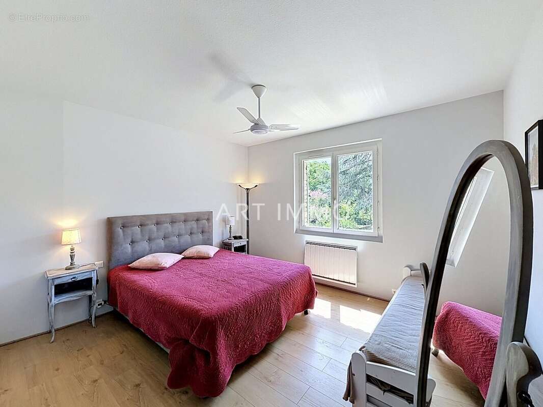 Maison à SAINT-SATURNIN-LES-APT