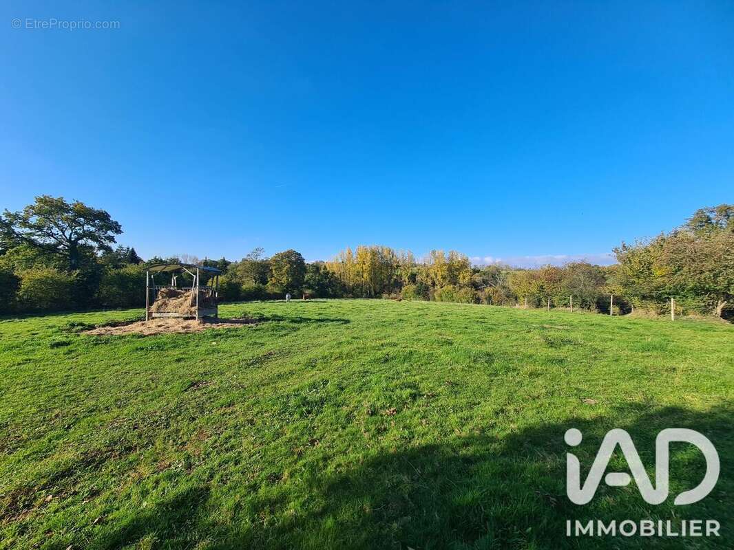 Maison 208 m² à Le Beny-Bocage  - photo 6