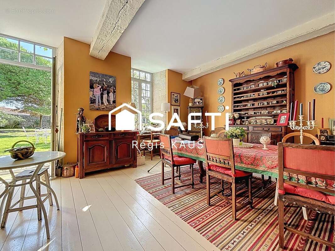 Maison 530 m² à Puyravault  - photo 5