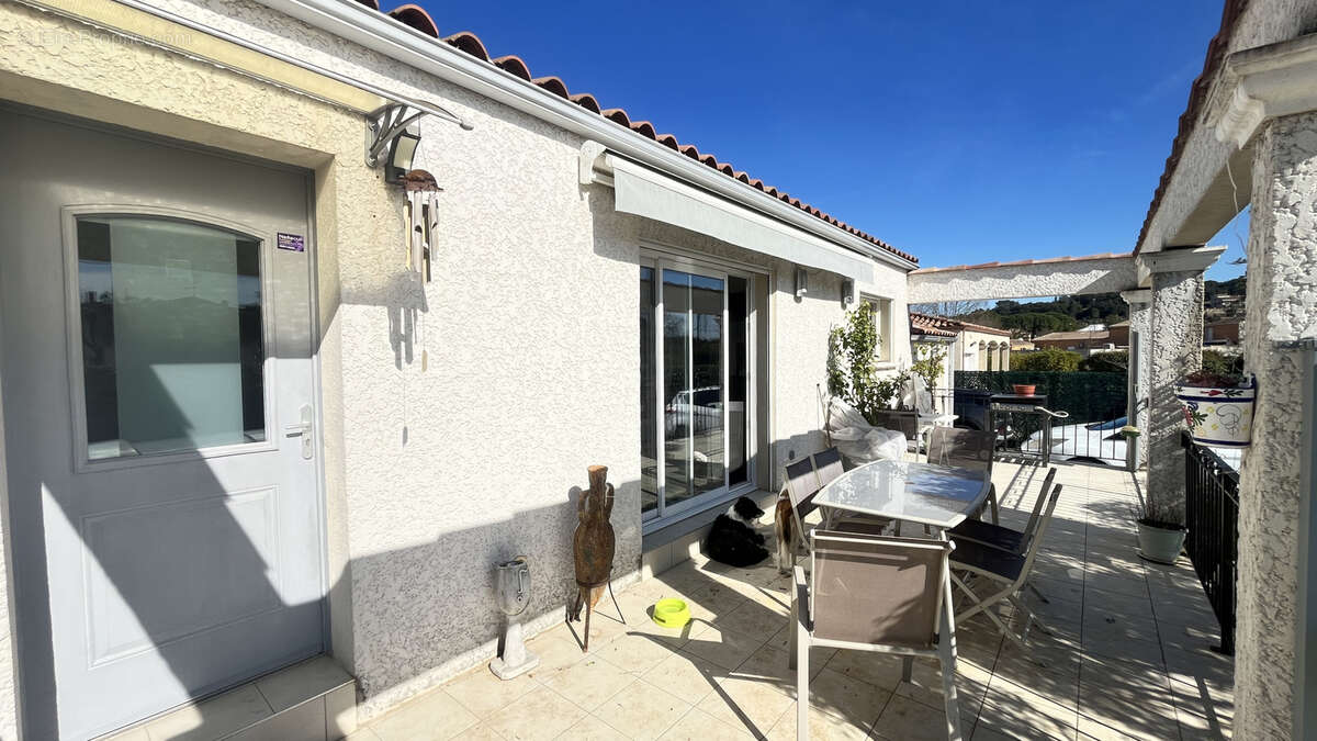 Maison à RIBAUTE-LES-TAVERNES