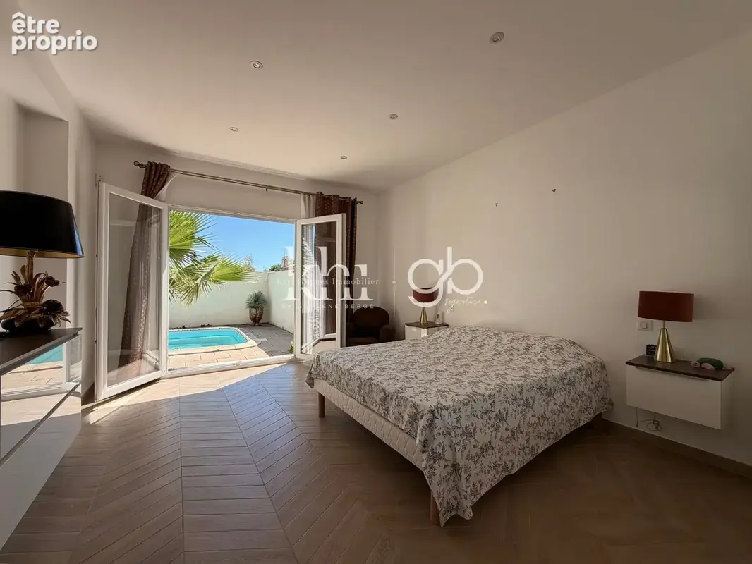 Maison familiale 272 m2 à JUVIGNAC (34990) - 5 chambres, piscine et garage - photo 6