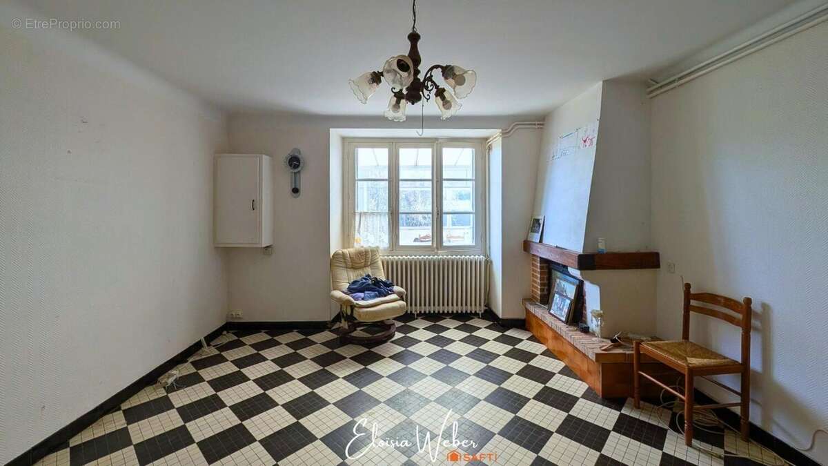 Photo 2 - Maison à JARZE