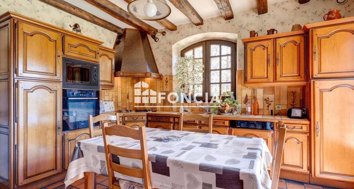 Maison à COULOUNIEIX-CHAMIERS