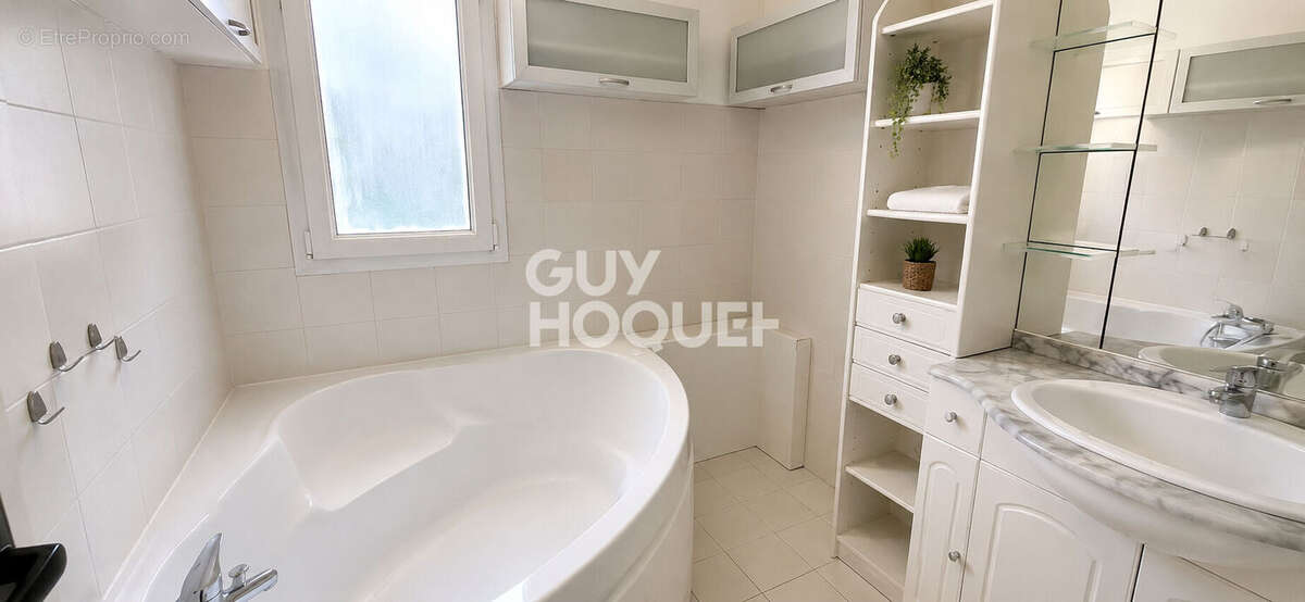 Appartement à AUBERGENVILLE