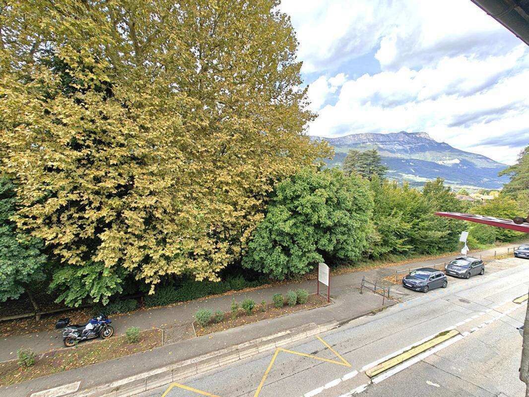 Appartement à VARCES-ALLIERES-ET-RISSET