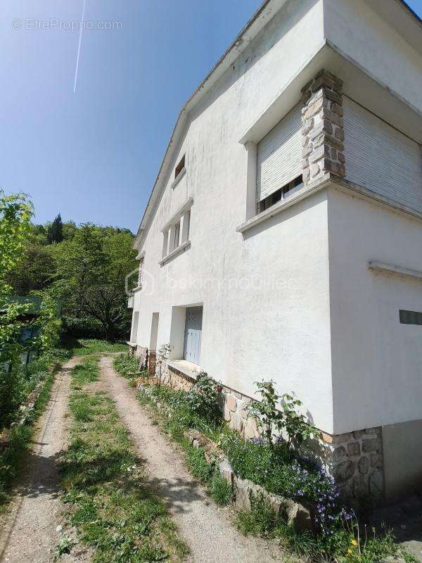 Maison à SAINT-PONS-DE-THOMIERES