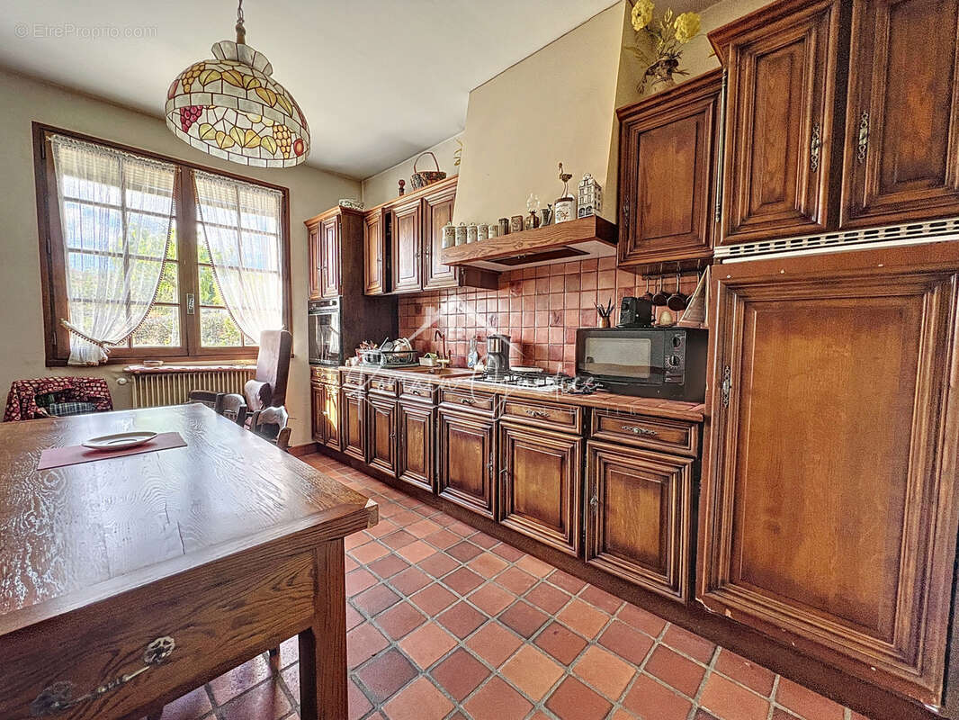 Maison à SAINT-GEORGES-DE-LUZENCON