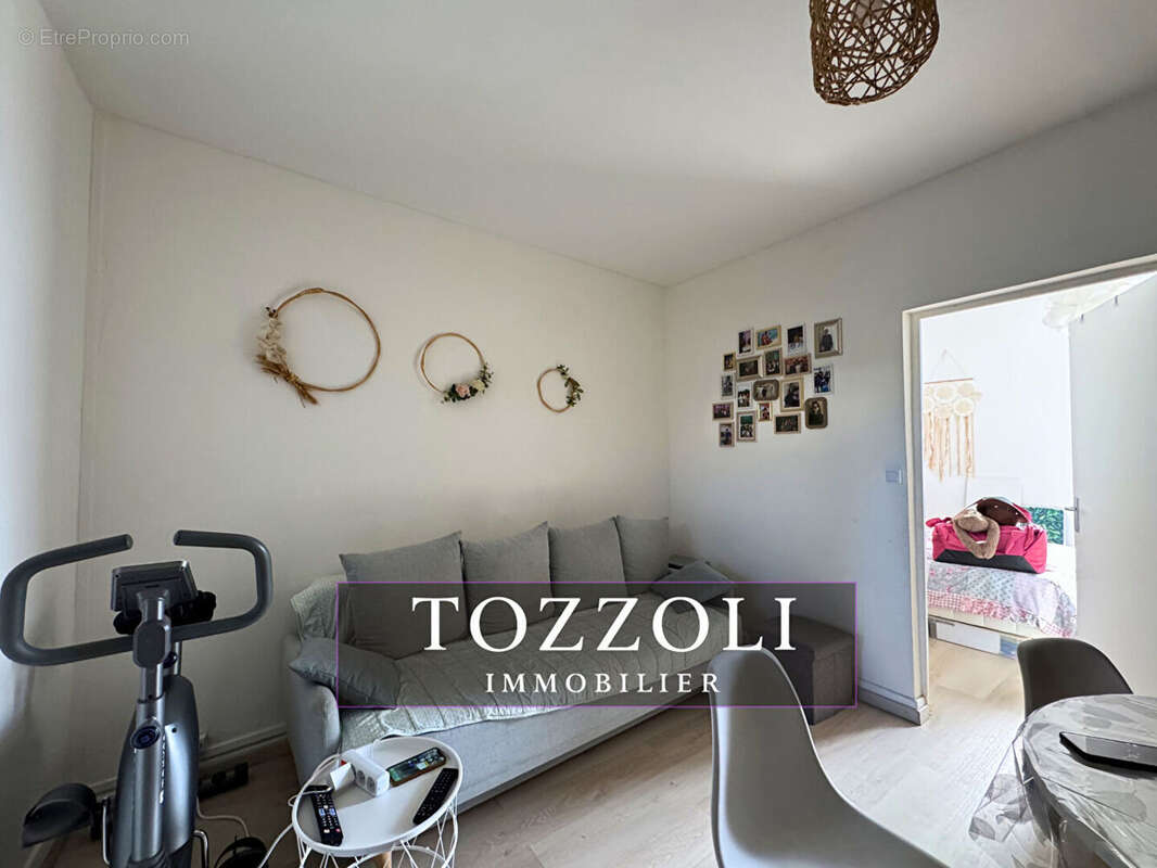 Appartement à SAINT-PIERRE-DE-CHANDIEU