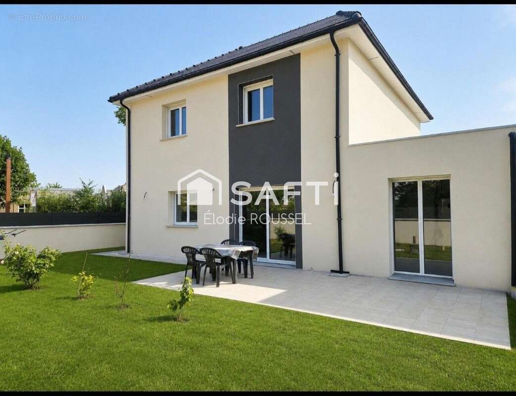 Maison 145 m² à Val-De-Reuil  - photo 2