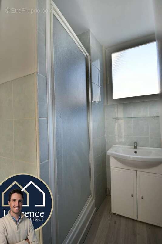 Appartement à MONDONVILLE-SAINT-JEAN