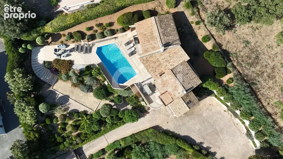 Les Issambres Villa Vue mer Panoramique avec piscine, terrain de Pétanque et garage - photo 7