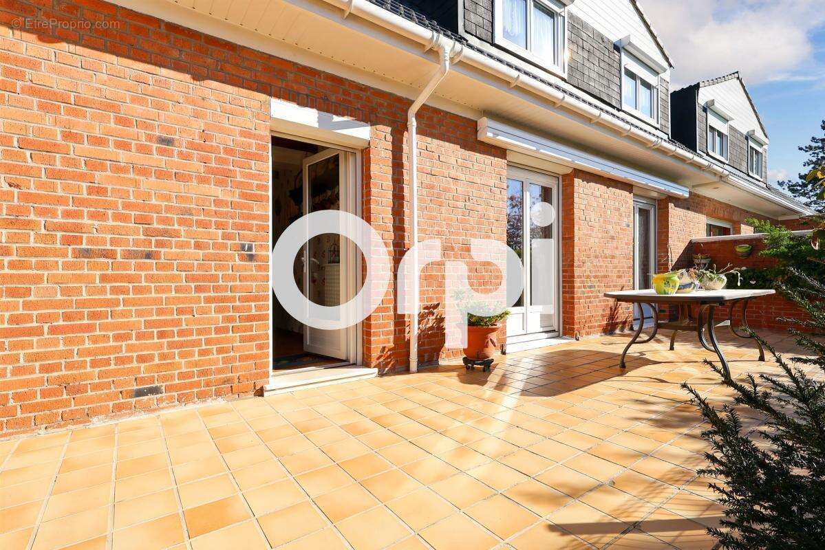 Maison à CAPPELLE-LA-GRANDE