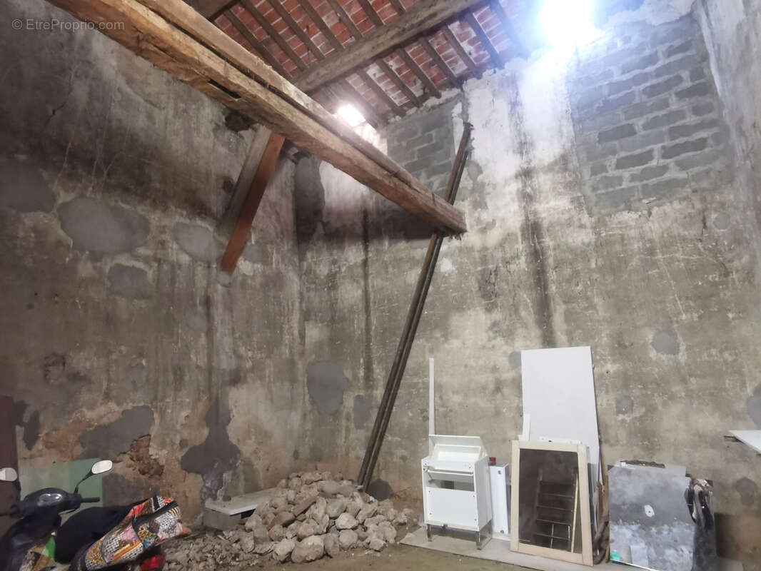 Maison à VILLEMOLAQUE