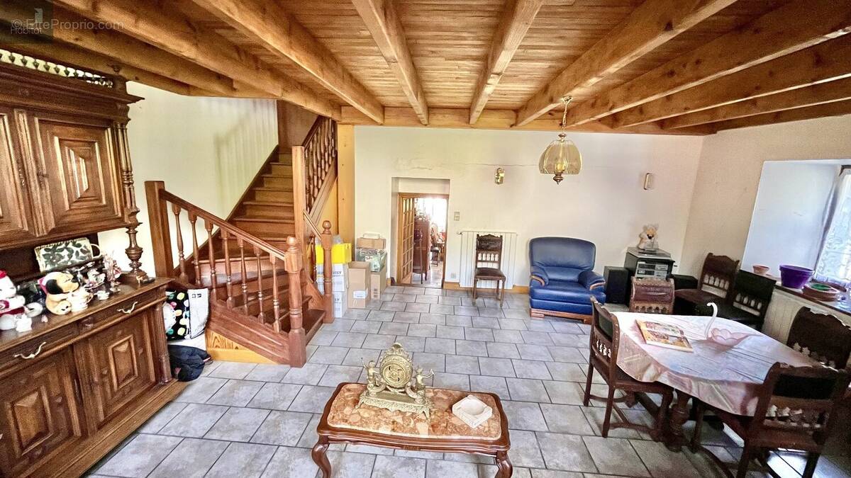 Maison à SAINT-URCIZE