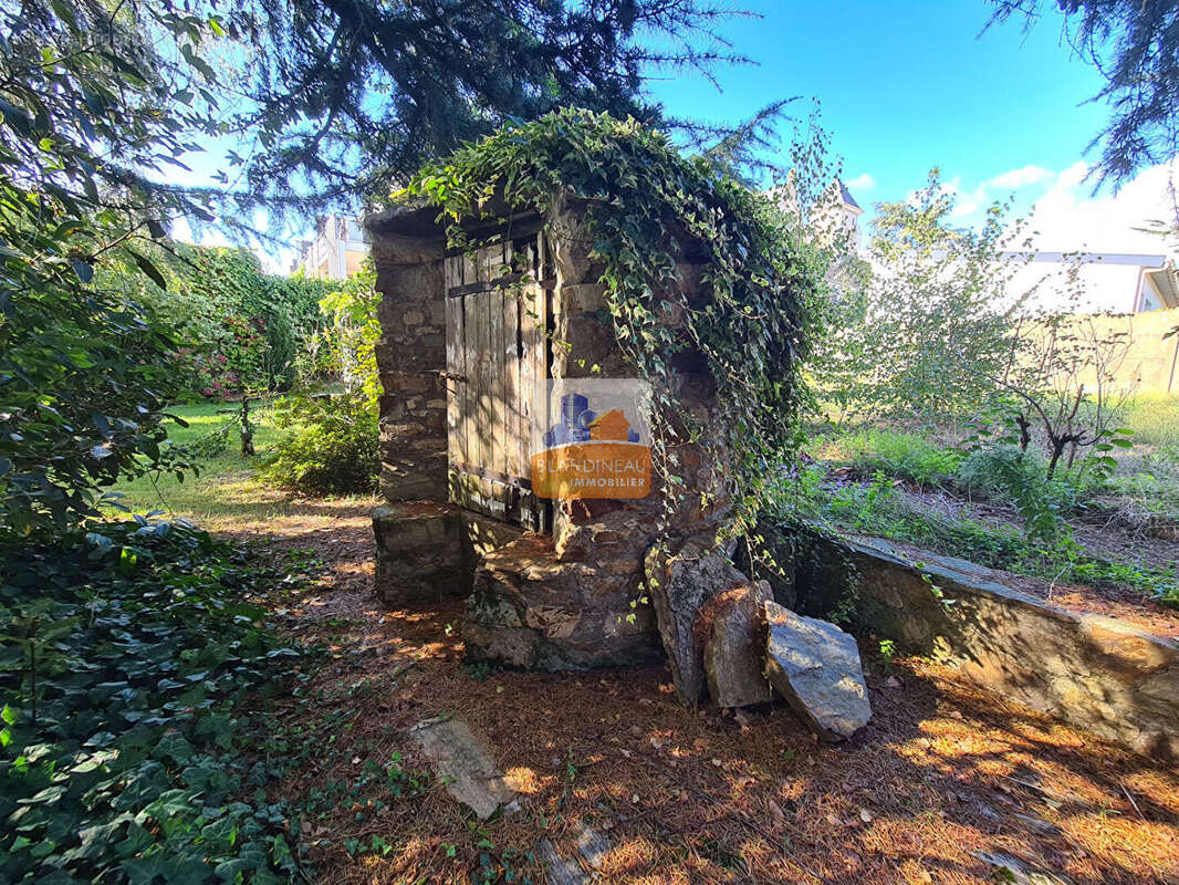 Terrain à LA MONTAGNE