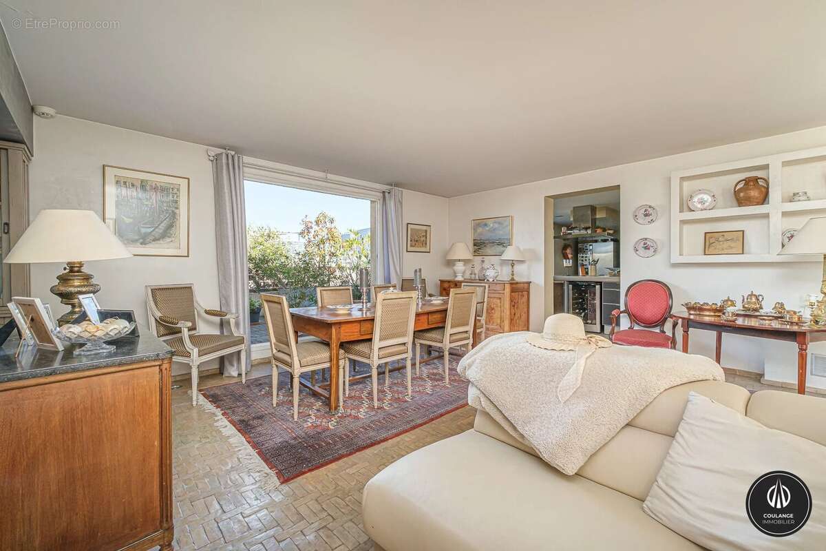 Appartement à MARSEILLE-8E