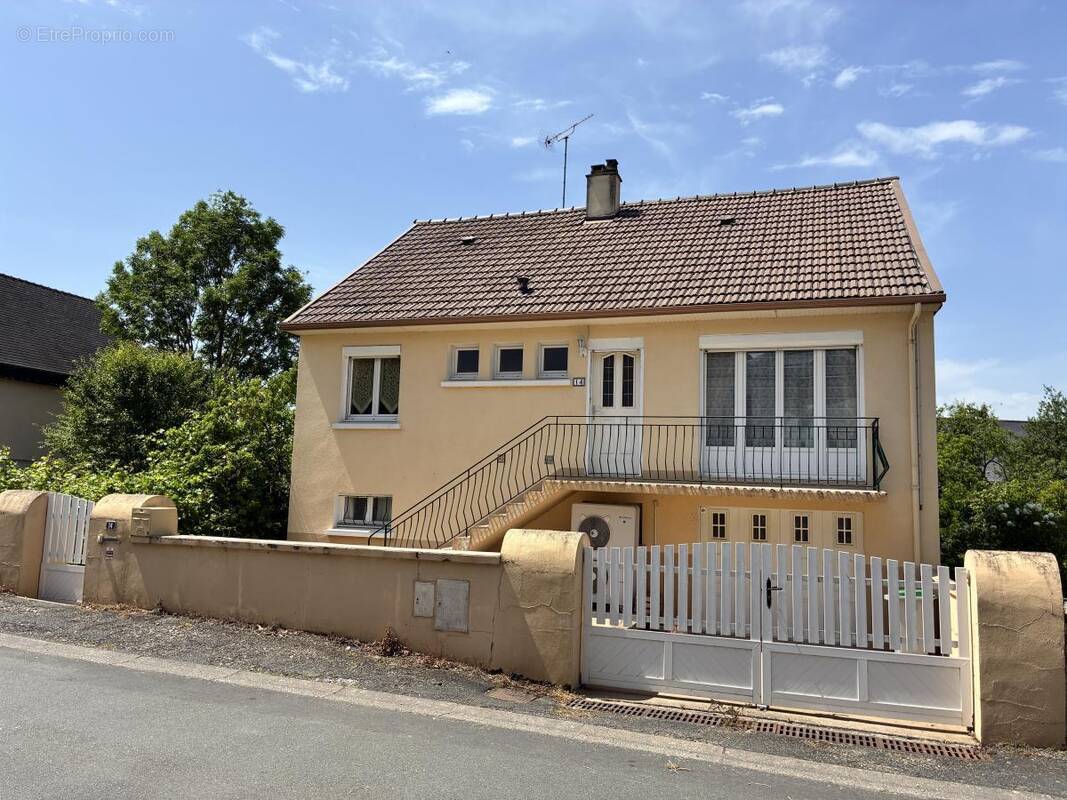 Maison à ENTRAMMES