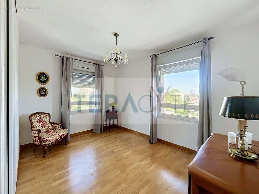 Appartement 72 m² à Villars-Les-Dombes  - photo 9