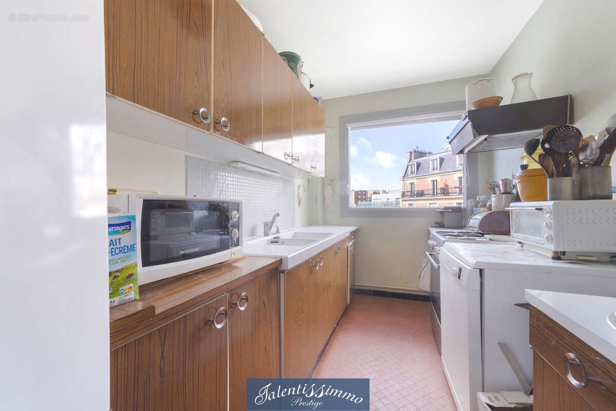 Appartement à PARIS-12E