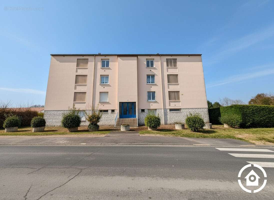Appartement à SAINTES
