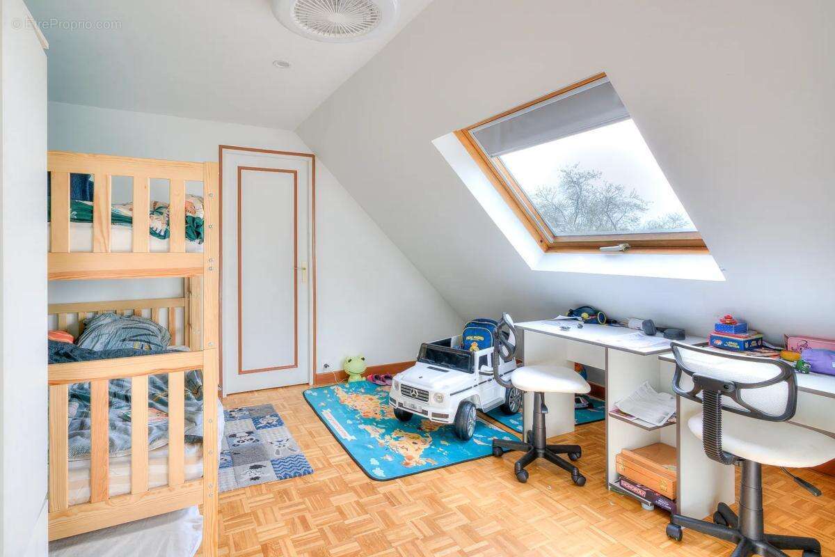 Maison à CHAMPIGNY-SUR-MARNE