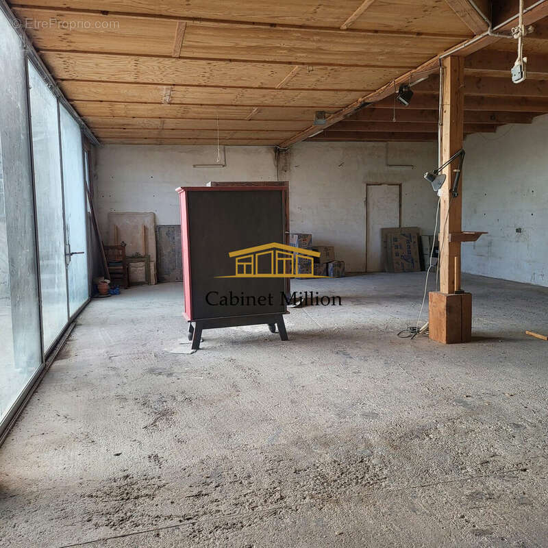 Commerce à BALARUC-LES-BAINS