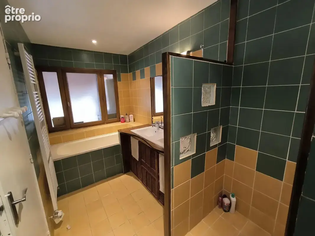 Maison de caractère T6 de 208 m2 avec jardin privatif - photo 16