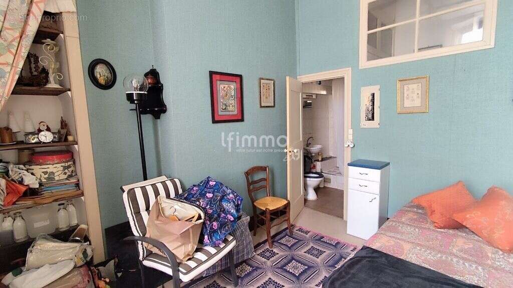 Appartement à PEYRUIS