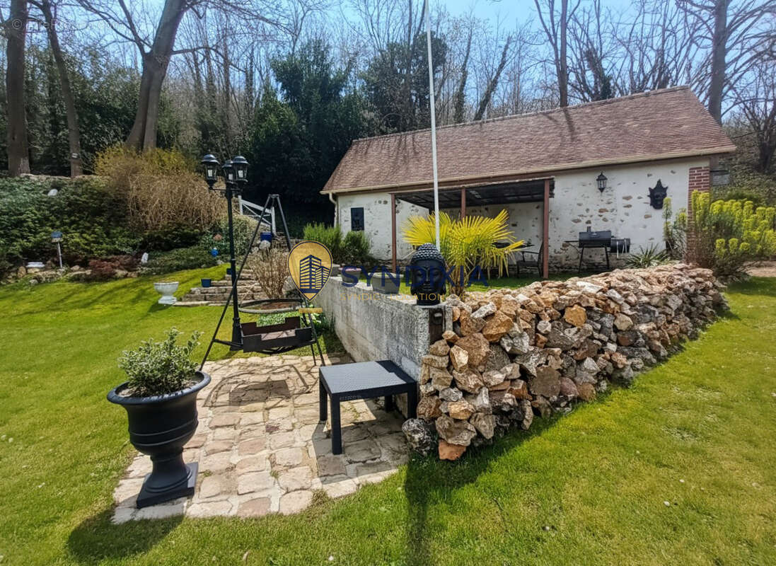 Maison à VERT-EN-DROUAIS