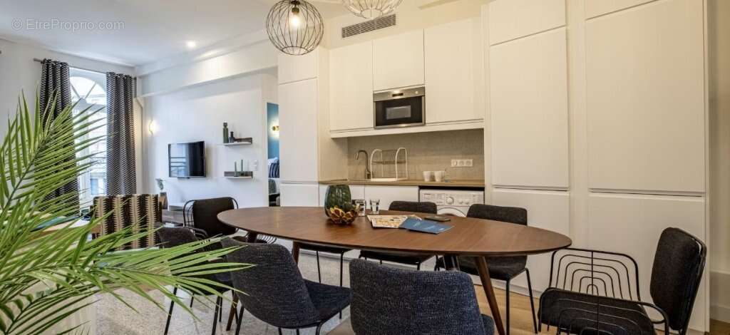 Appartement à PARIS-3E