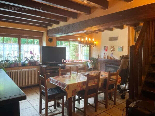 Maison à DIGES